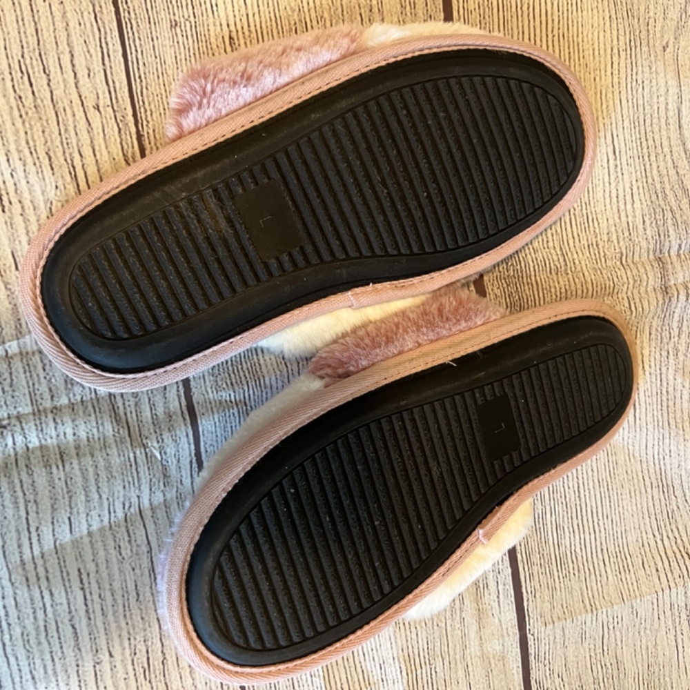 Slippers - Picture 5 of 5